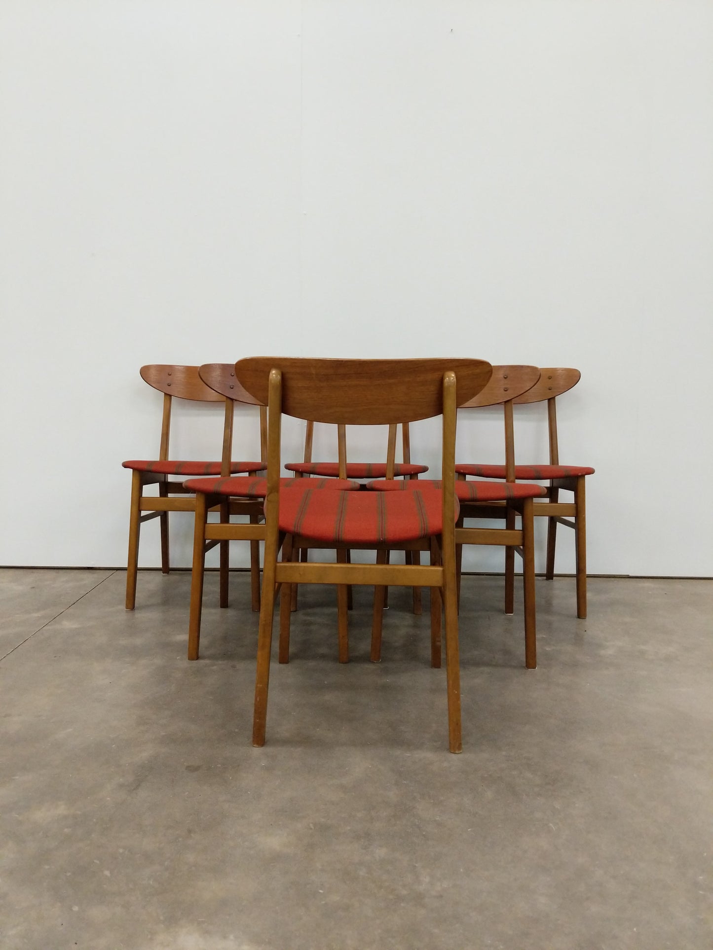 Set of 6 Vintage Danish Modern Dining Chairs by Farstrup