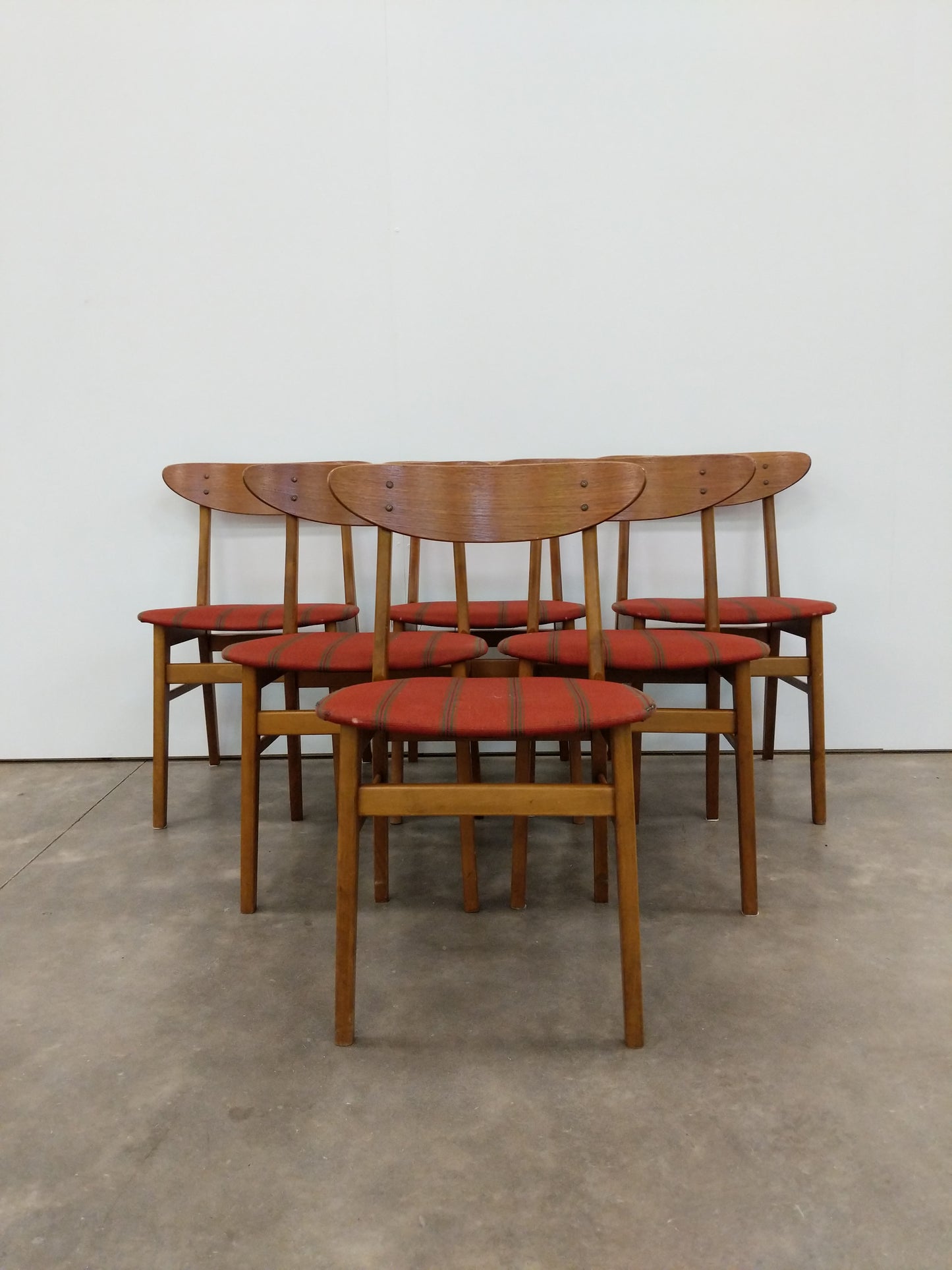 Set of 6 Vintage Danish Modern Dining Chairs by Farstrup