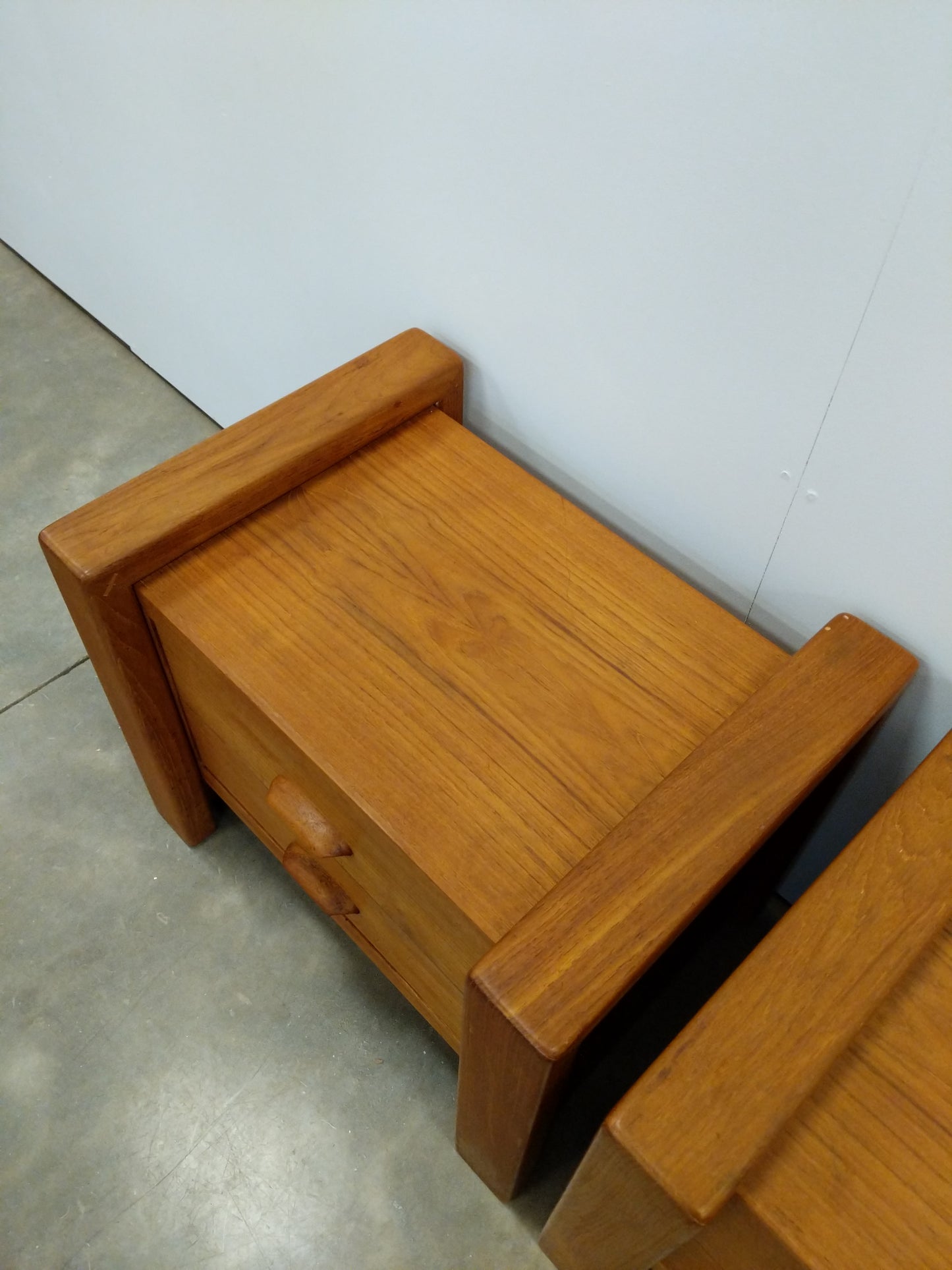 Pair of Vintage Mid Century Modern Teak Nightstands