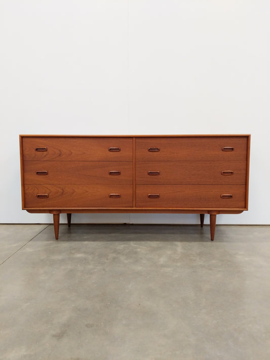 Vintage Mid Century Modern Teak Dresser