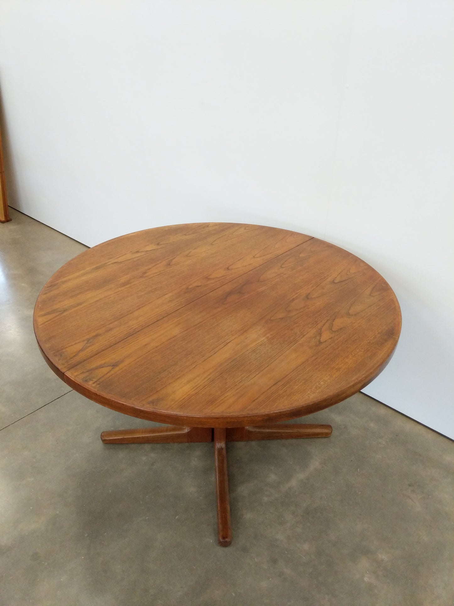 Vintage Danish Modern Teak Expandable Dining Table by Vejle