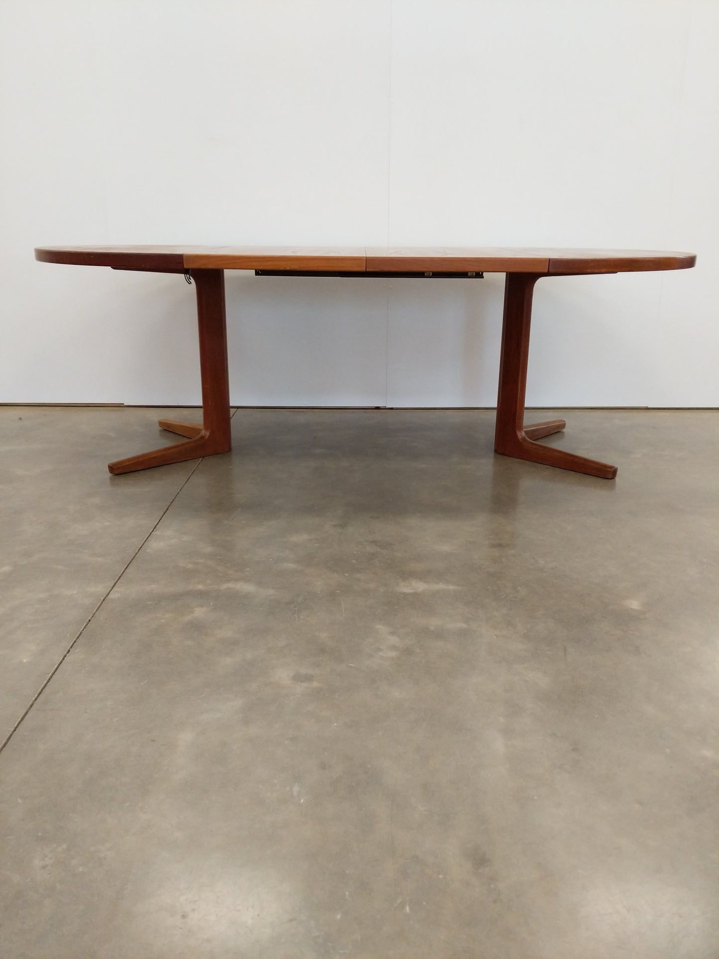 Vintage Danish Modern Teak Expandable Dining Table by Vejle