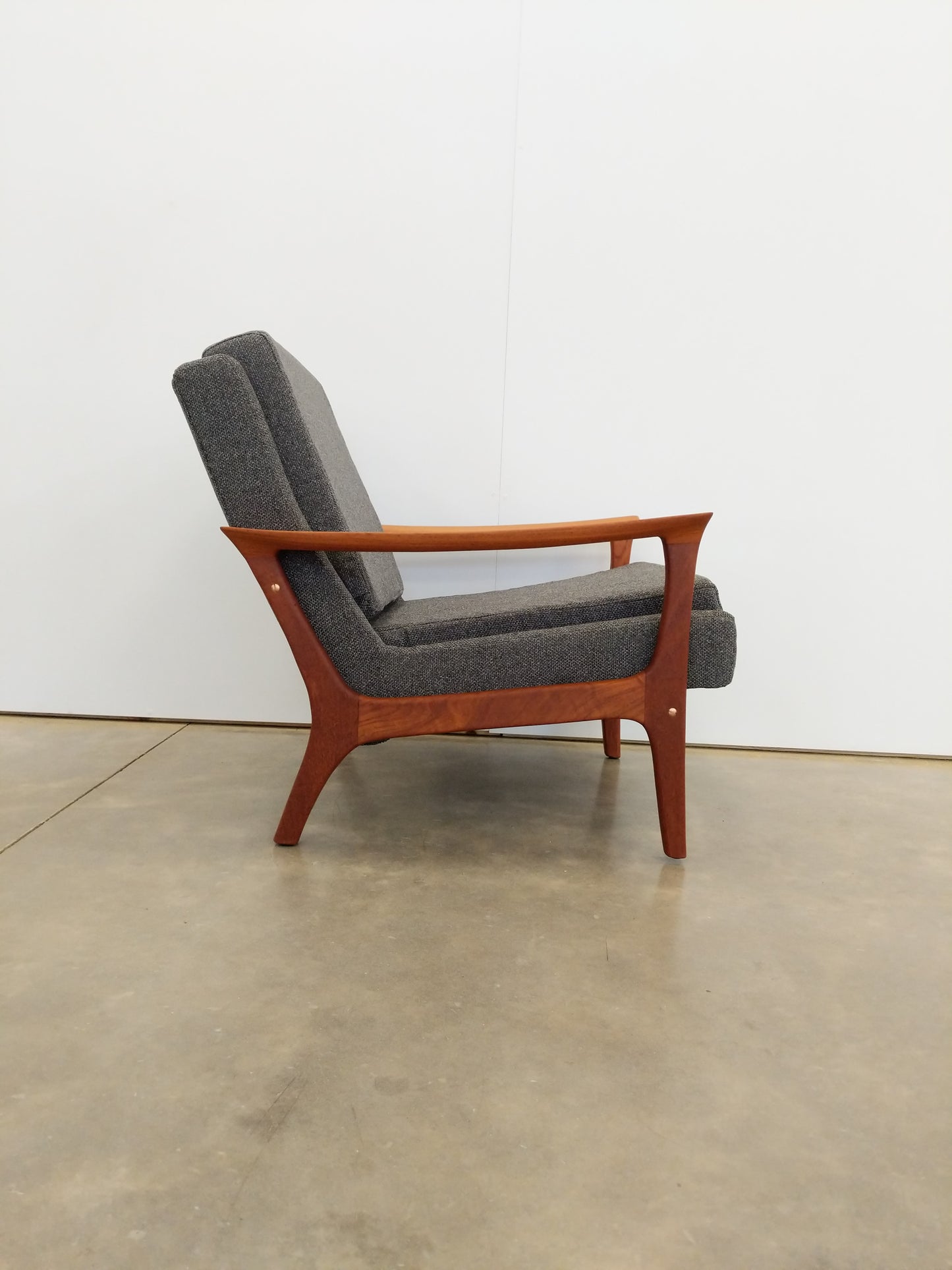 Vintage Mid Century Modern Teak Lounge Chair